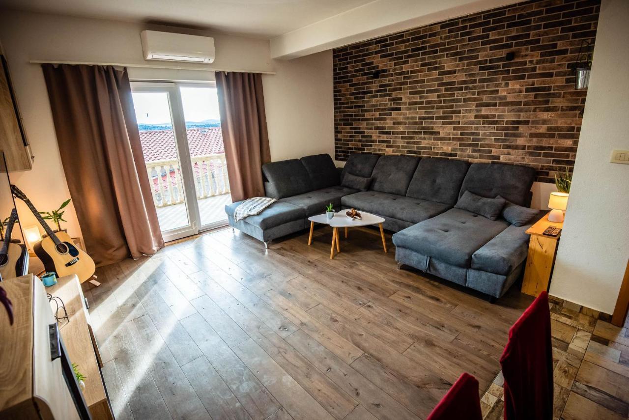 Apartman Fjaka Šibenik Exterior foto