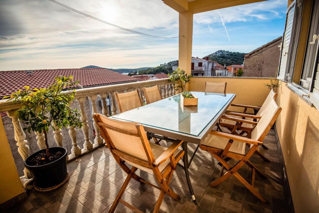 Apartman Fjaka Šibenik Exterior foto